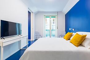 Piazza Municipio Blue Apartment by Wonderful Italy