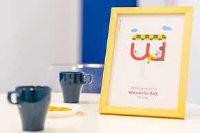 Piazza Municipio Blue Apartment by Wonderful Italy