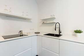 Piazza Municipio Blue Apartment by Wonderful Italy