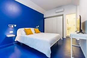 Piazza Municipio Blue Apartment by Wonderful Italy
