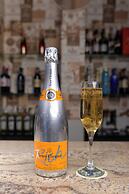 Ezulwini Villa Hotel