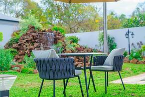 Ezulwini Villa Hotel