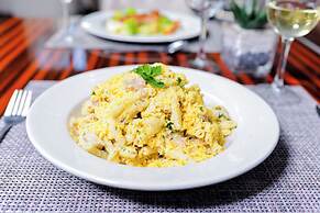 Ezulwini Villa Hotel