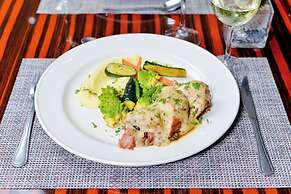 Ezulwini Villa Hotel