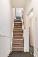 Immaculate 4-bed House Near Anfield and Goodison