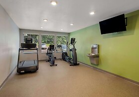 WoodSpring Suites Roanoke