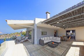 Crystal View Villa by Unique Villas Collection