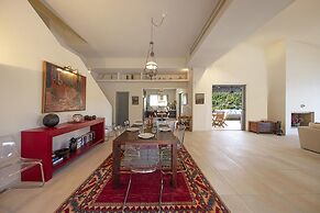 Crystal View Villa by Unique Villas Collection