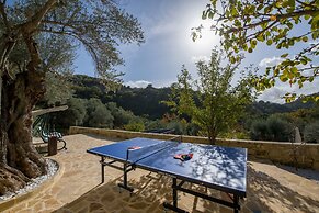 Serenity River Villa