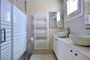 Luxury Bay View by Corfuescapes