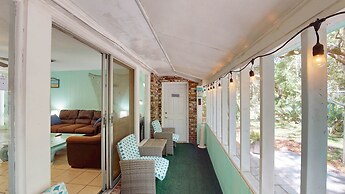 A Hidden Gem Duplex 2 Bedroom Duplex