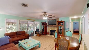 A Hidden Gem Duplex 2 Bedroom Duplex