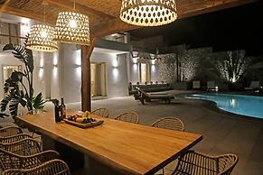 Island Times Villa by Unique Villas Collection