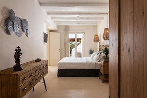 Island Times Villa by Unique Villas Collection