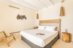 Island Times Villa by Unique Villas Collection