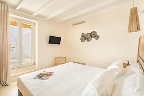 Island Times Villa by Unique Villas Collection