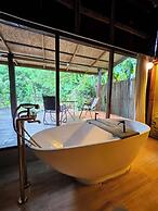 Kiri Vari Boutique Resort