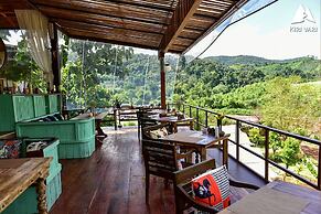 Kiri Vari Boutique Resort