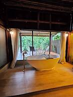Kiri Vari Boutique Resort