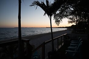 Lake Haven Beach Resort