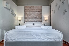 Barbati Luxury House by Cofuescapes