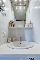 Barbati Luxury House by Cofuescapes