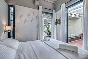 Barbati Luxury House by Cofuescapes