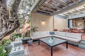 Barbati Luxury House by Cofuescapes