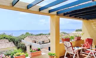 Mira El Mar by Corfuescapes