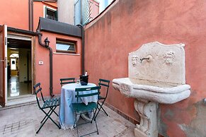 Wondrous Palazzetto 1619 in Magical Burano Island