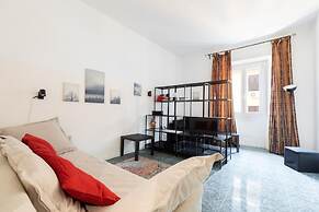 Cozy and Comfy Apartment at Esquilino