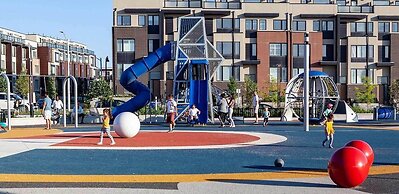 Central 3BDR Townhouse in Downsview Park