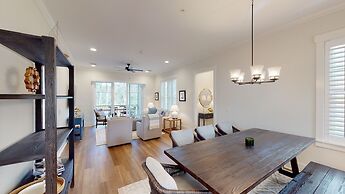 The Moorings Poolside 3 Bedroom Townhouse