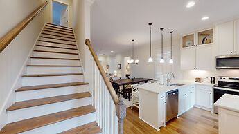 The Moorings Poolside 3 Bedroom Townhouse