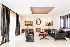 East Coast Mansion by Unique Villas Collection