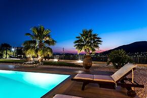 East Coast Mansion by Unique Villas Collection