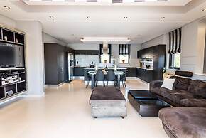 East Coast Mansion by Unique Villas Collection