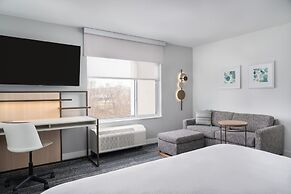 Towneplace Suites By Marriott New Philadelphia