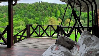 Abant Zumrut Dag Evi