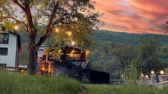 Abant Zumrut Dag Evi