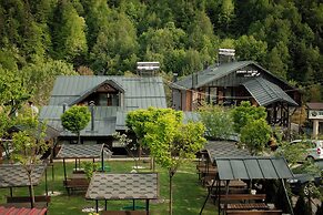 Abant Zumrut Dag Evi