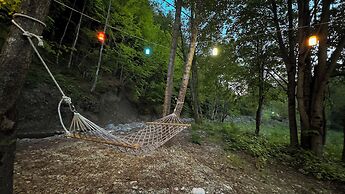 Abant Zumrut Dag Evi