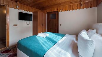 Abant Zumrut Dag Evi