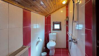 Abant Zumrut Dag Evi