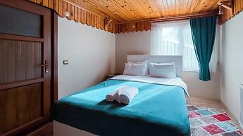 Abant Zumrut Dag Evi