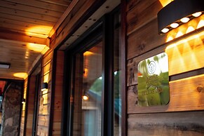 Abant Zumrut Dag Evi