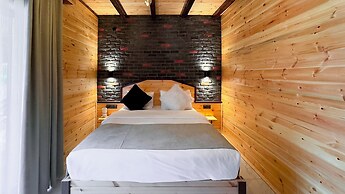 Abant Zumrut Dag Evi