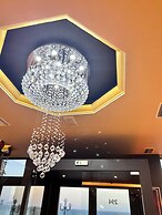 Hotel Queens Leriotis