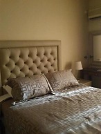 Hotel Queens Leriotis