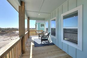 Bay Breeze 3 Bedroom Home by RedAwning